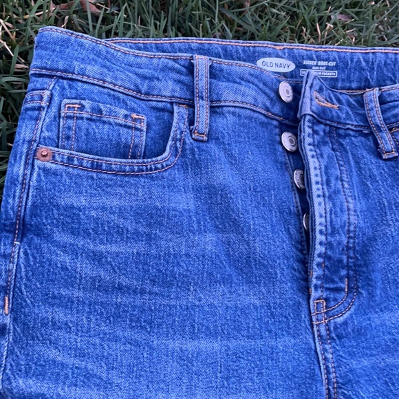 Light blue high rise old navy boot cut jeans - Picture 3 of 4